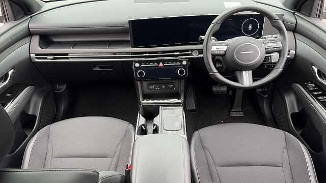 Hyundai TUCSON 1.6T Plug-in Hybrid Black Line 5dr Auto Estate