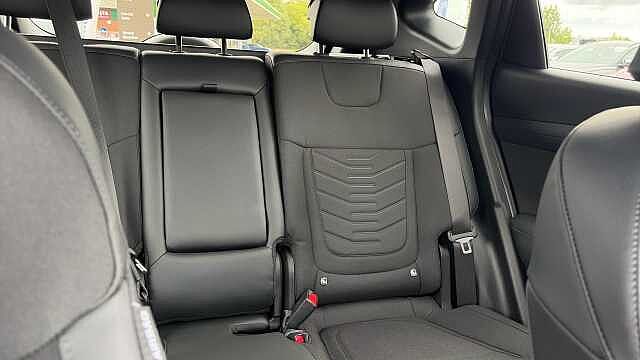 Hyundai TUCSON 1.6T Plug-in Hybrid Black Line 5dr Auto Estate