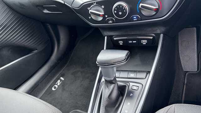 Hyundai i20 1.0T GDi Advance [Nav] 5dr DCT Petrol Hatchback