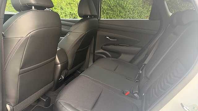 Hyundai TUCSON 1.6T 239 Hybrid Black Line 5dr Auto Hybrid Estate