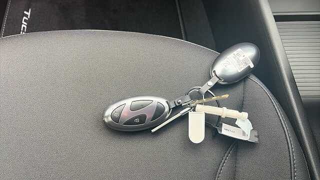 Hyundai TUCSON 1.6T 239 Hybrid Black Line 5dr Auto Hybrid Estate
