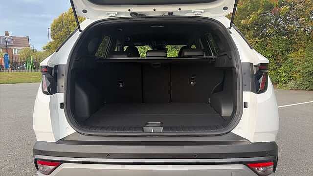 Hyundai TUCSON 1.6T 239 Hybrid Black Line 5dr Auto Hybrid Estate