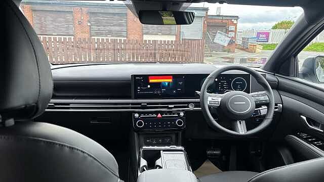 Hyundai TUCSON 1.6T 239 Hybrid Black Line 5dr Auto Hybrid Estate