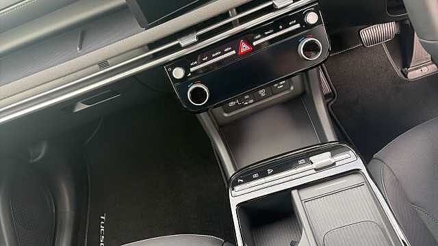 Hyundai TUCSON 1.6T 239 Hybrid Black Line 5dr Auto Hybrid Estate