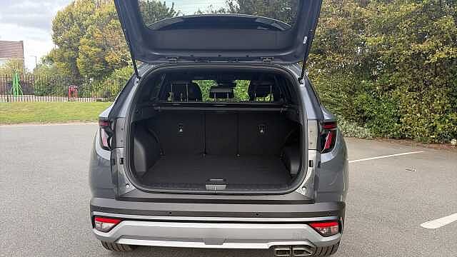 Hyundai TUCSON 1.6T 239 Hybrid Black Line 5dr Auto Hybrid Estate