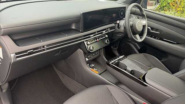Hyundai TUCSON 1.6T 239 Hybrid Black Line 5dr Auto Hybrid Estate