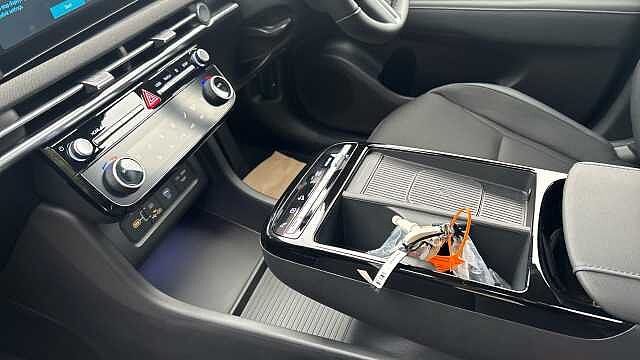 Hyundai TUCSON 1.6T 239 Hybrid Black Line 5dr Auto Hybrid Estate