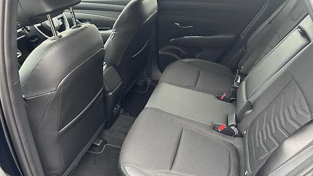 Hyundai TUCSON 1.6T 239 Hybrid Black Line 5dr Auto Hybrid Estate