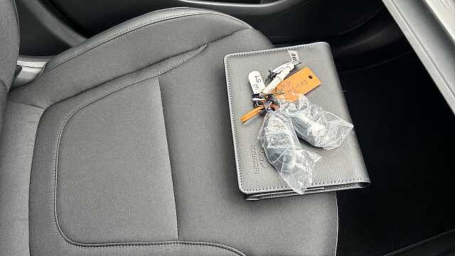 Hyundai TUCSON 1.6T 239 Hybrid Black Line 5dr Auto Hybrid Estate