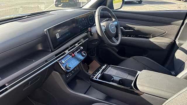 Hyundai TUCSON 1.6T 239 Hybrid Black Line 5dr Auto Hybrid Estate